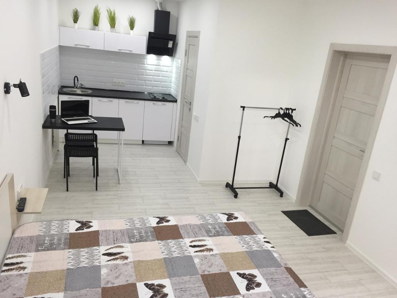 Small Underground Apartment At The Center Херсон Экстерьер фото